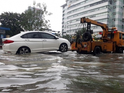 Kiểm tra ô tô sau mùa lũ cần thiết nhưng nhiều người xem nhẹ