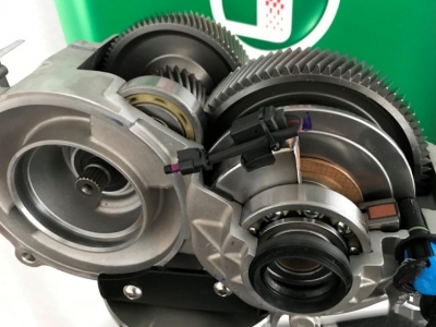 Chuyển động mượt mà trong thế hệ các dòng xe điện mới Chuyển động mượt mà trong thế hệ các dòng xe điện mới