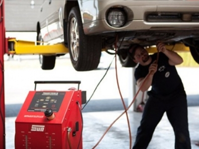 Những lưu ý quan trọng khi thay nhớt xe ô tô?