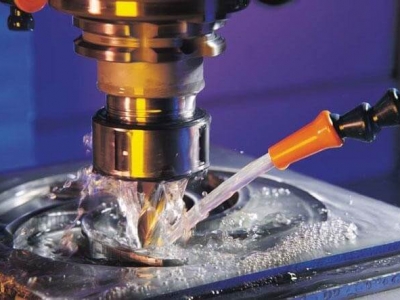 Ưu điểm, nhược điểm dầu cắt gọt kim loại pha nước