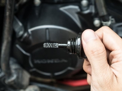 Xe tải chạy bao nhiêu km thì thay nhớt ?